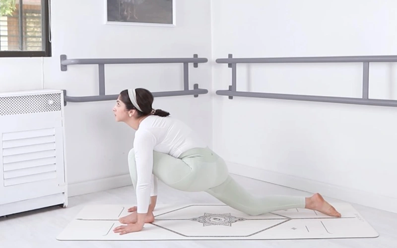 یوگا سلام بر خورشید