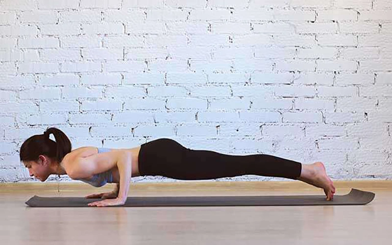 آسانا چاتورانگا دانداسانا